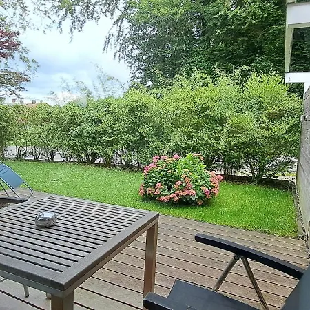 Woodlounge בית הארחה