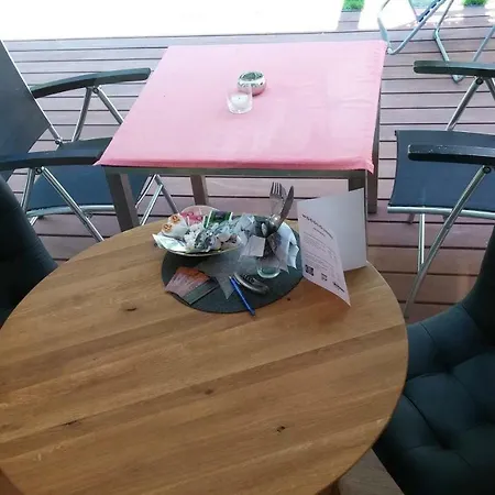 Woodlounge Penzion 3*